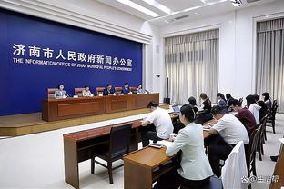 卫报：拉特克利夫可能对曼联裁员300多人，裁员比例达到25%-30%